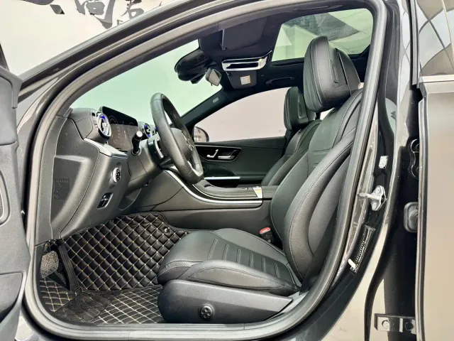 Mercedes-Benz C-Class — Фото автомобиля 5