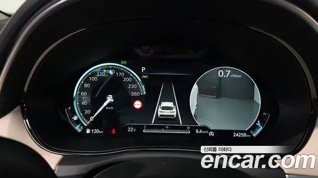 Genesis GV70 — Фото автомобиля 11
