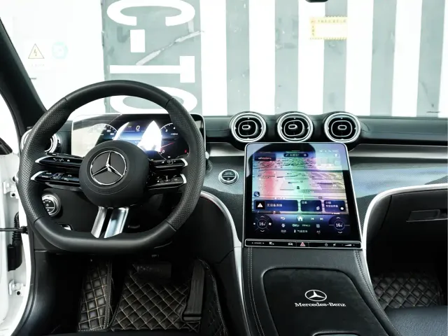 Mercedes-Benz C-Class — Фото автомобиля 24