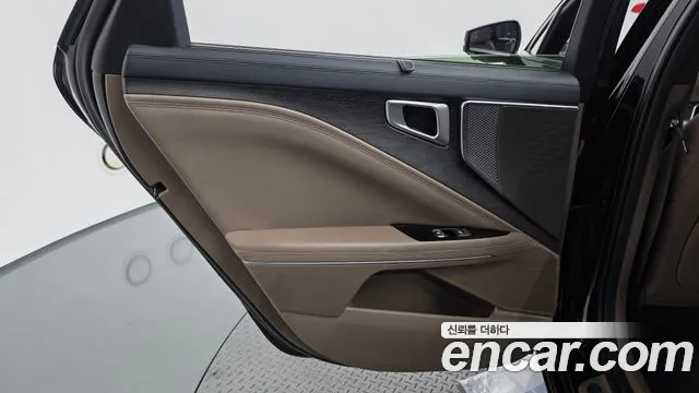 Kia K8 K8 Hybrid — Фото автомобиля 14