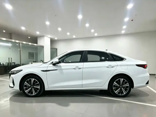 Chery Arrizo 8 — Фото автомобиля 3
