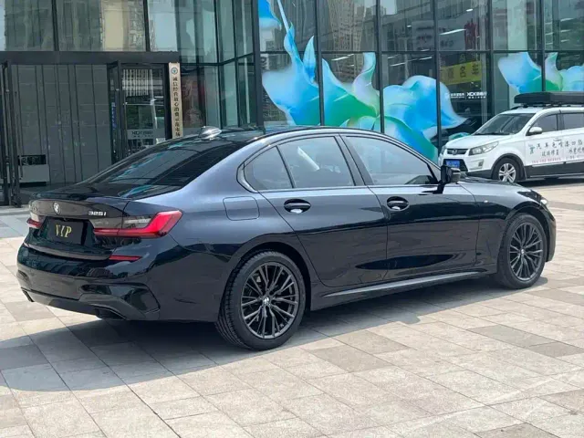 BMW 3 Series — Фото автомобиля 5