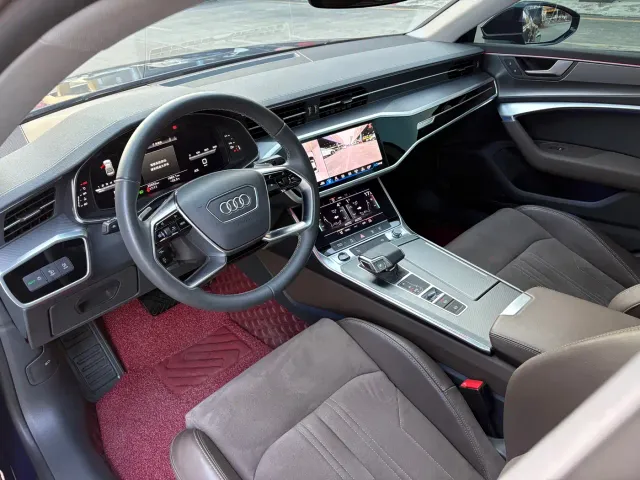 Audi A7L — Фото автомобиля 9