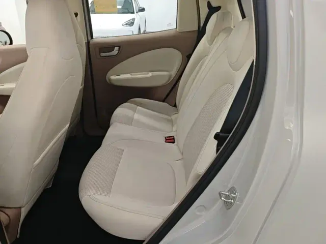 Wuling Hongguang Mini EV — Фото автомобиля 16