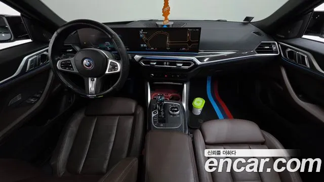 BMW i4 — Фото автомобиля 6