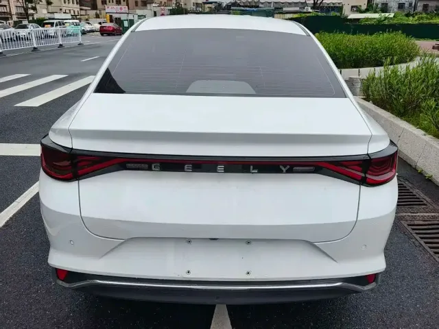 Geely Emgrand L 2022 1.4T CVT Flagship — Фото автомобиля 10