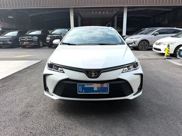 Toyota Corolla — Фото автомобиля 2