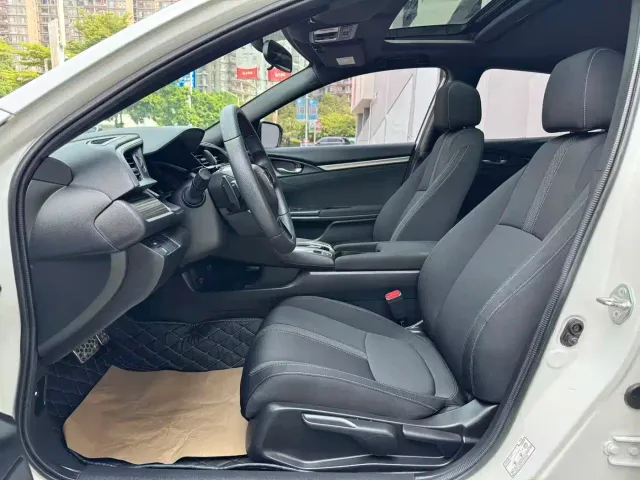 Honda Civic — Фото автомобиля 14