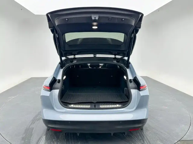 Nio ET5 Touring — Фото автомобиля 22