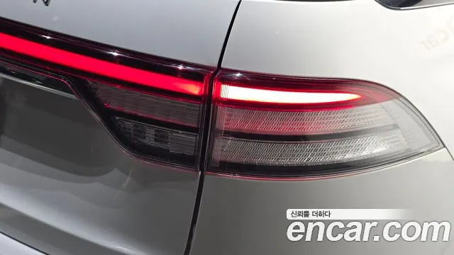 Lincoln Aviator 2nd Gen — Фото автомобиля 8