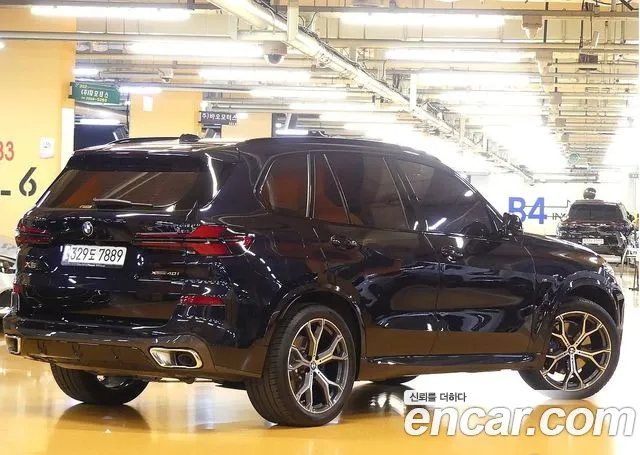 BMW X5 xDrive 40i M Sport — Фото автомобиля 2