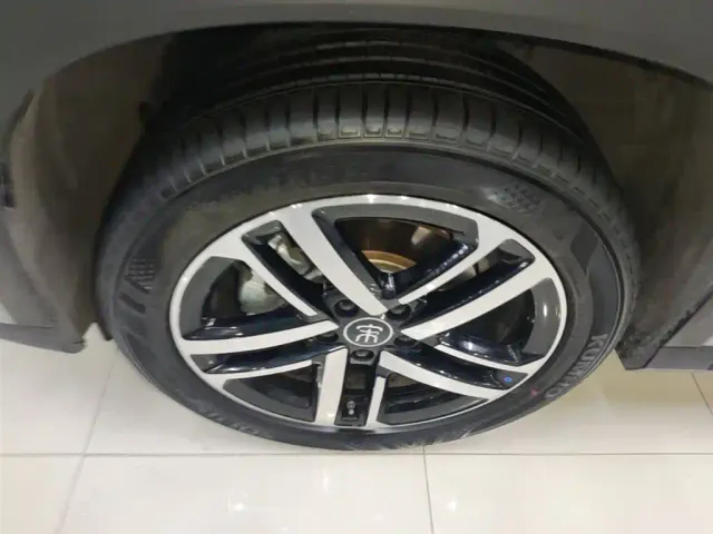 BYD Song L DM-i — Фото автомобиля 22