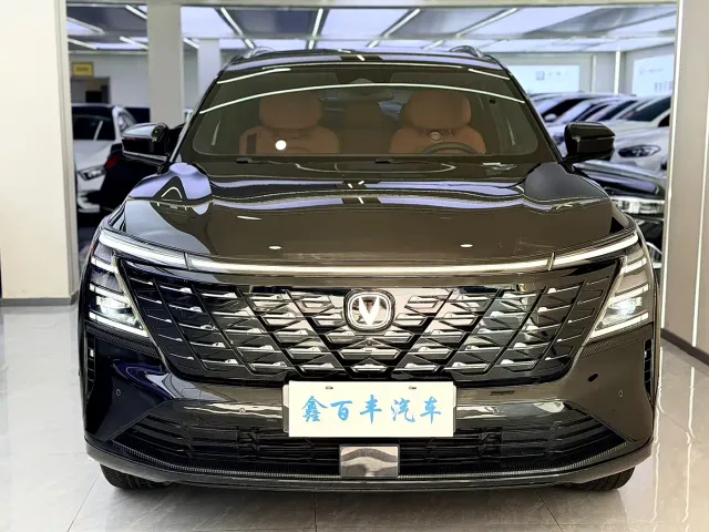 Changan CS75 Plus — Фото автомобиля 2