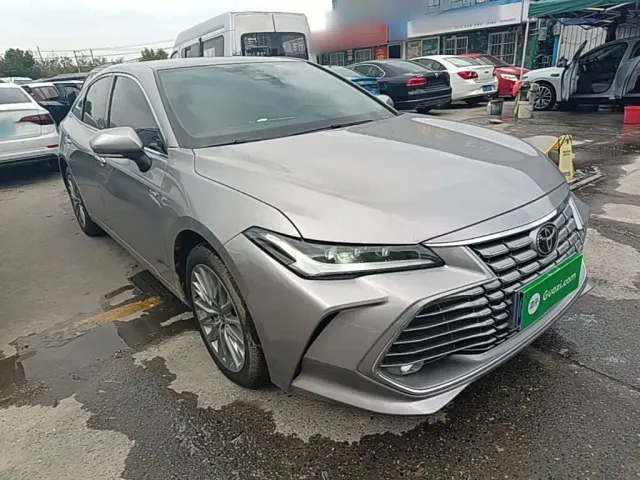Toyota Avalon — Фото автомобиля 3