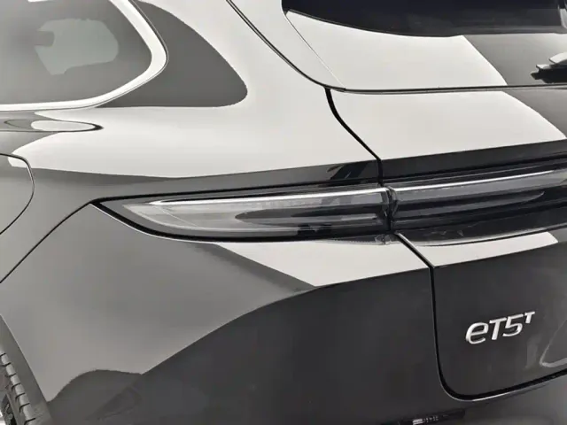 Nio ET5 Touring — Фото автомобиля 14