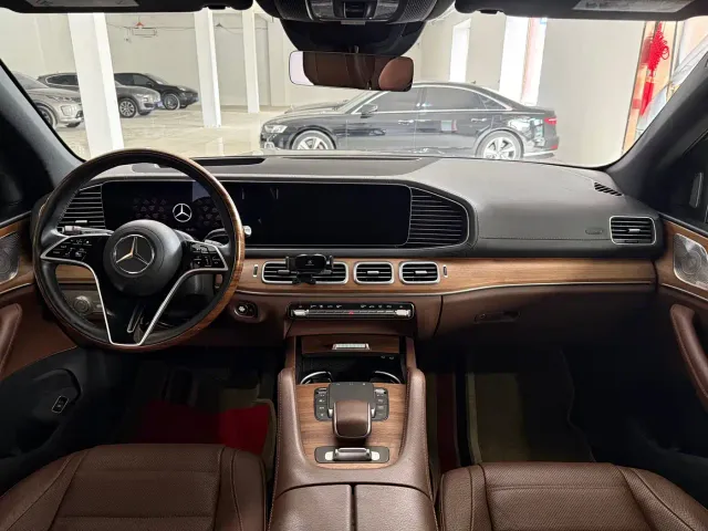 Mercedes-Benz GLS-Class — Фото автомобиля 9