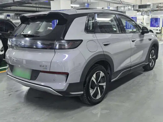BYD Sealion 05 EV — Фото автомобиля 9