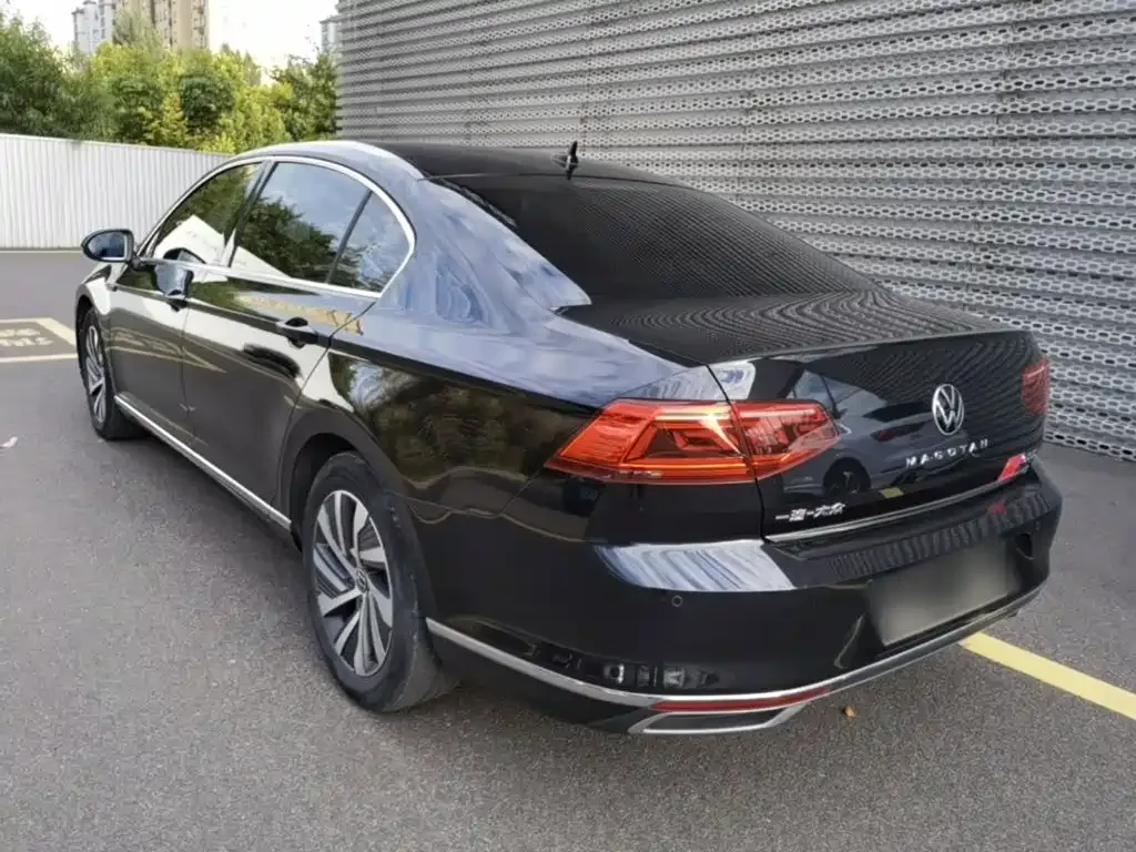 Volkswagen Magotan GTE Plug-in Hybrid 2022 GTE Luxury — Фото автомобиля 4
