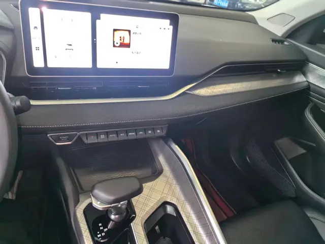 Geely Xingrui — Фото автомобиля 9