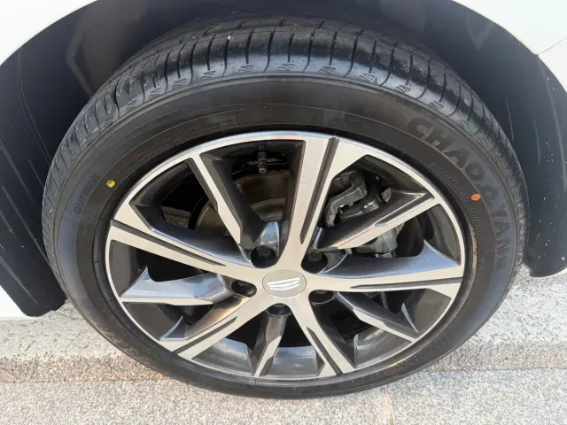 Geely Emgrand — Фото автомобиля 9