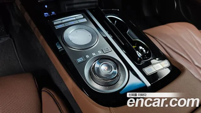 Genesis G80 Бензин 2.5 турбо AWD — Фото автомобиля 9