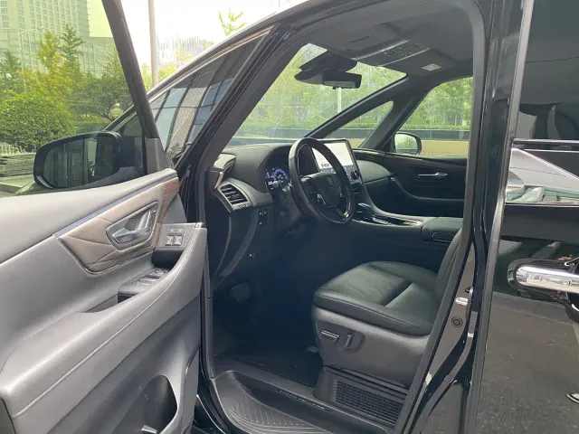 Toyota Vellfire — Фото автомобиля 7