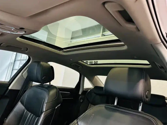Audi A6L — Фото автомобиля 12