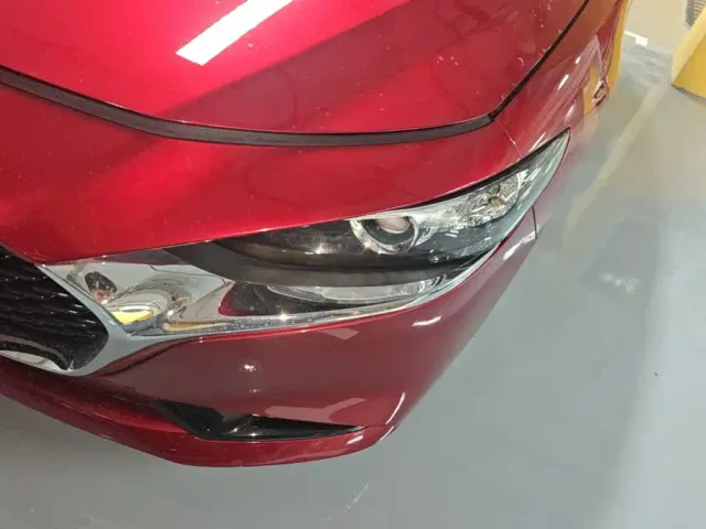 Mazda Axela — Фото автомобиля 18
