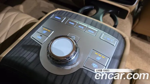 Genesis G80 Бензин 3.5 турбо AWD — Фото автомобиля 18