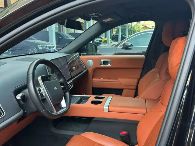 Li Auto L7 — Фото автомобиля 6