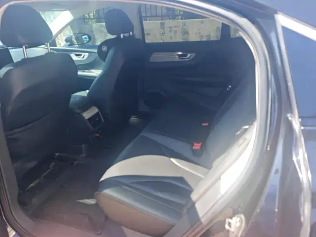 Hongqi Hongqi E-QM5 2023 620km PLUS — Фото автомобиля 11