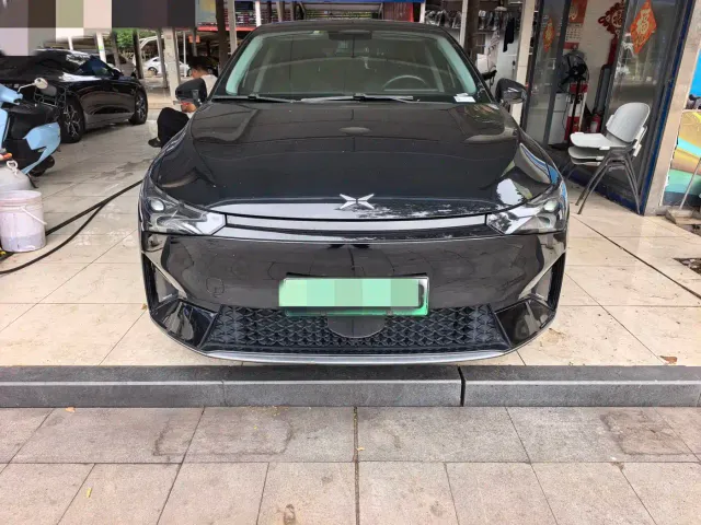 Xpeng P5 — Фото автомобиля 2