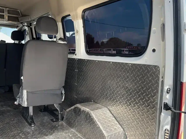 Maxus Xintu V80 — Фото автомобиля 5