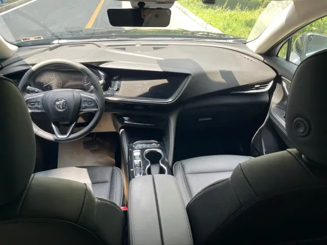 Buick Envision Plus — Фото автомобиля 12