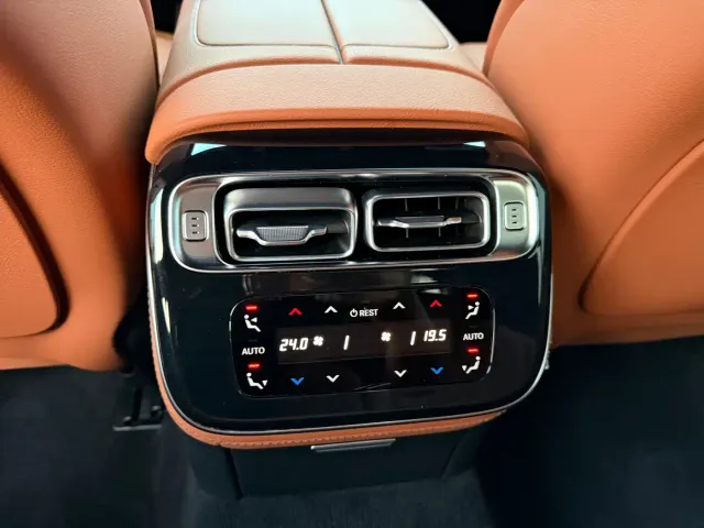 Mercedes-Benz S-Class — Фото автомобиля 9