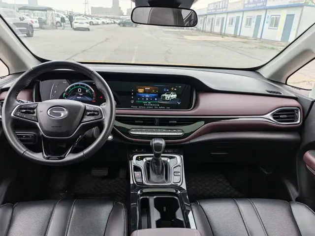 GAC Trumpchi M6 — Фото автомобиля 15