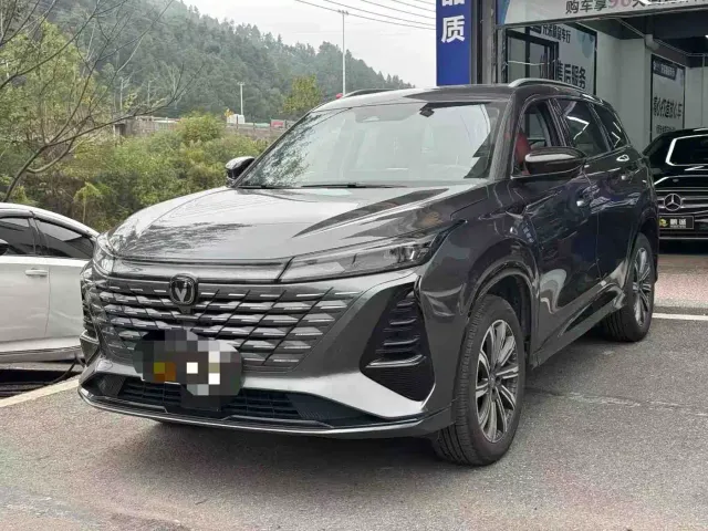 Фотография автомобиля — Changan CS75 Plus