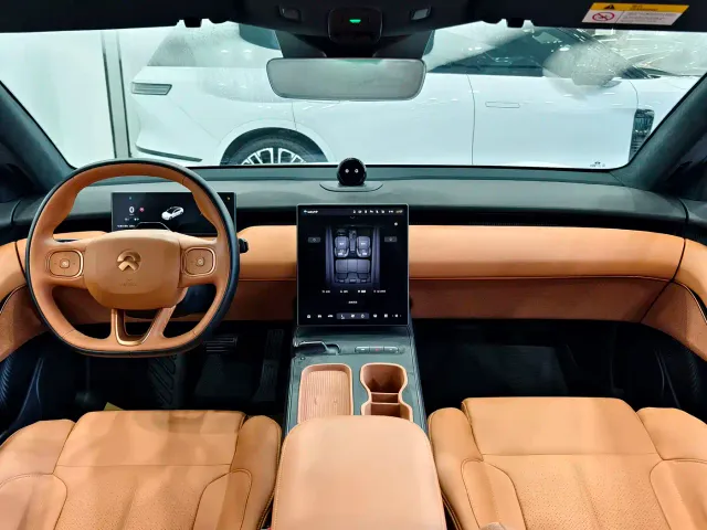 Nio ET5 — Фото автомобиля 15