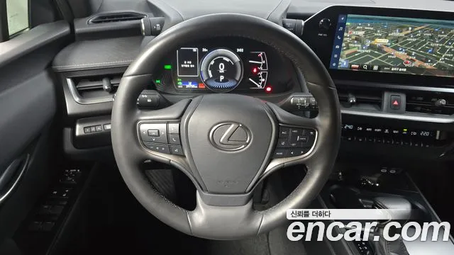 Lexus UX — Фото автомобиля 12