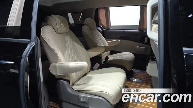 Kia Carnival 4th Gen — Фото автомобиля 12
