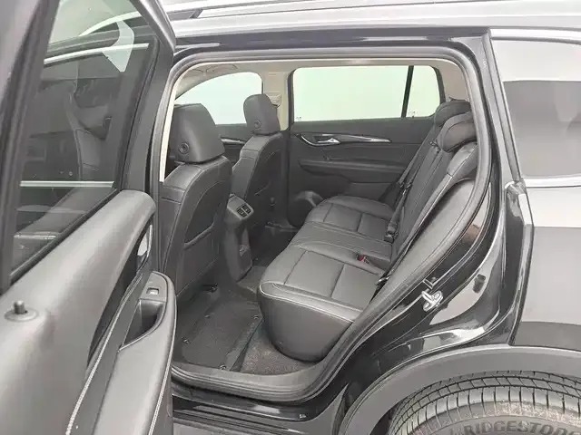 Buick Envision Plus — Фото автомобиля 11