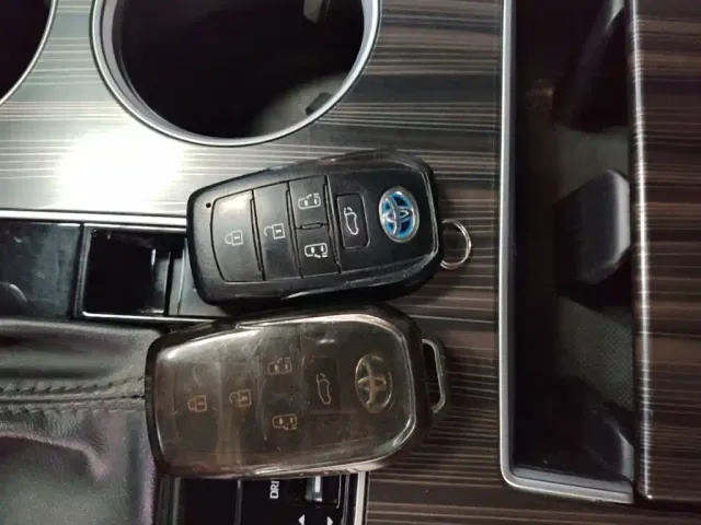 Toyota Sienna — Фото автомобиля 8
