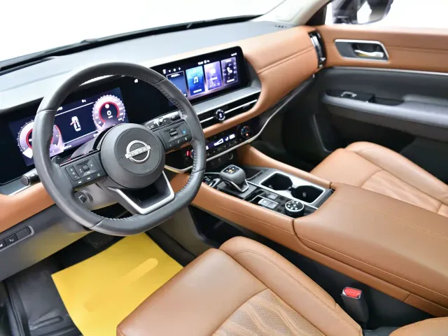 Nissan Terra — Фото автомобиля 16