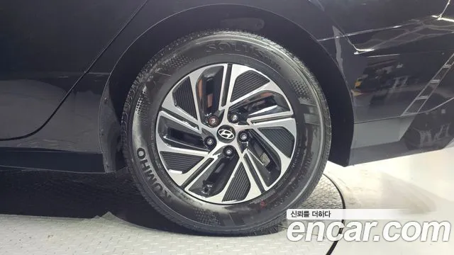 Hyundai Sonata Premium — Фото автомобиля 21