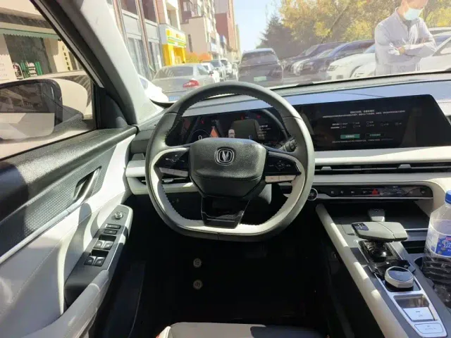 Changan CS75 Plus — Фото автомобиля 12