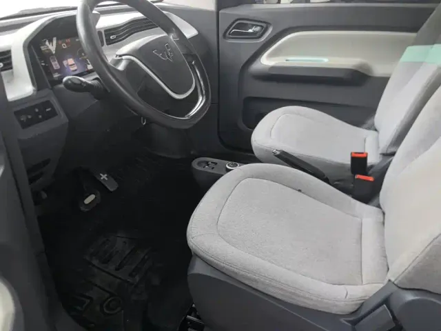 Wuling Hongguang Mini EV — Фото автомобиля 14