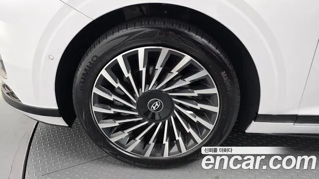 Hyundai Grandeur GN7 — Фото автомобиля 5