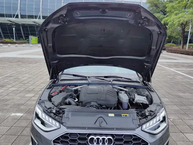 Audi A4L — Фото автомобиля 12