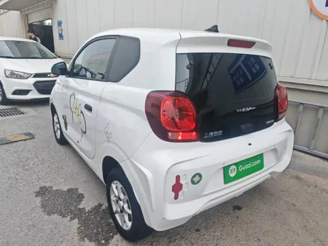 Roewe Clever — Фото автомобиля 22