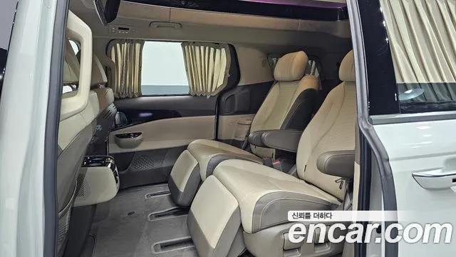 Kia Canival Carnival 4 поколение Дизель 7 мест Hi-Limousine — Фото автомобиля 11